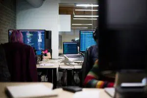 Systems helping managing commission payments